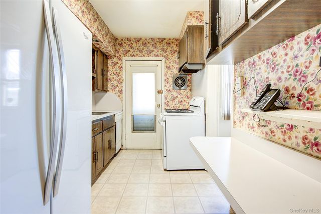 7533 168th Street, Fresh Meadows, NY 11366