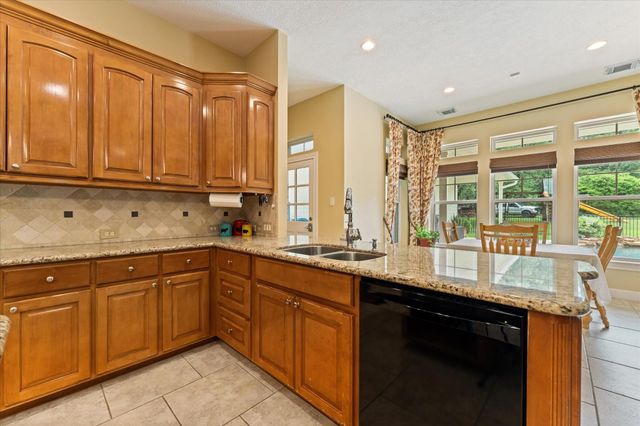 8512 Prince William Court, Montgomery, TX 77316