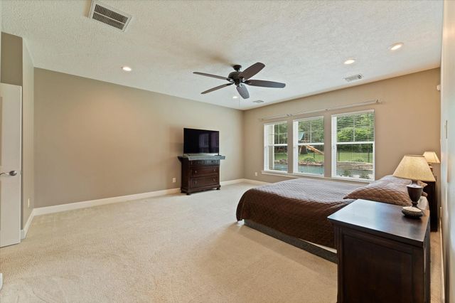 8512 Prince William Court, Montgomery, TX 77316