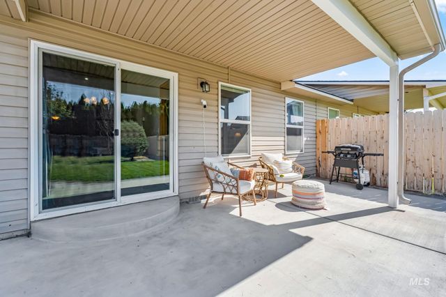 11831 W Blueberry, Nampa, ID 83651