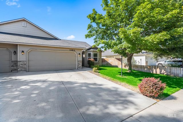 11831 W Blueberry, Nampa, ID 83651