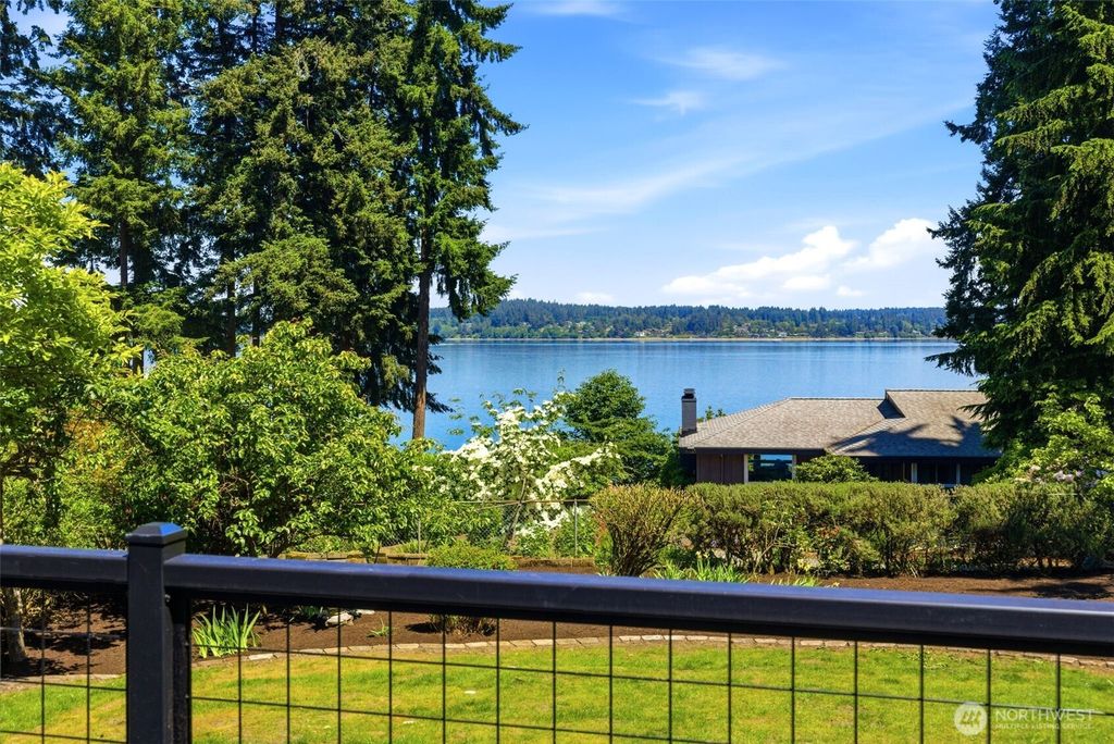 6312 Chico Way NW, Bremerton, WA 98312