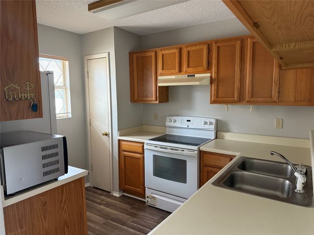 167 Merlin Way, Euless, TX 76039