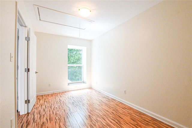 1 Lovers Lane 2, Dickinson, TX 77539