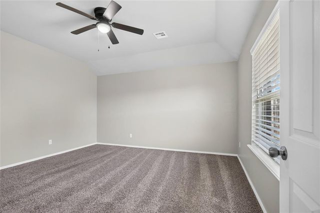 9209 NW 71st Street, Yukon, OK 73099