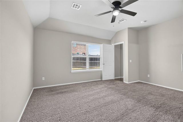 9209 NW 71st Street, Yukon, OK 73099