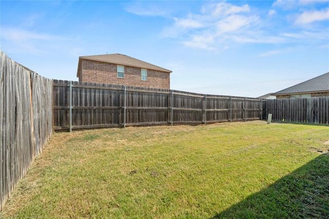 9209 NW 71st Street, Yukon, OK 73099