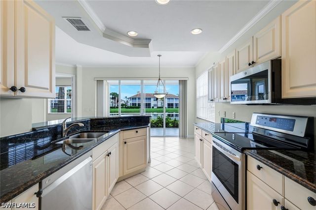 3058 Driftwood WAY 4407, Naples, FL 34109