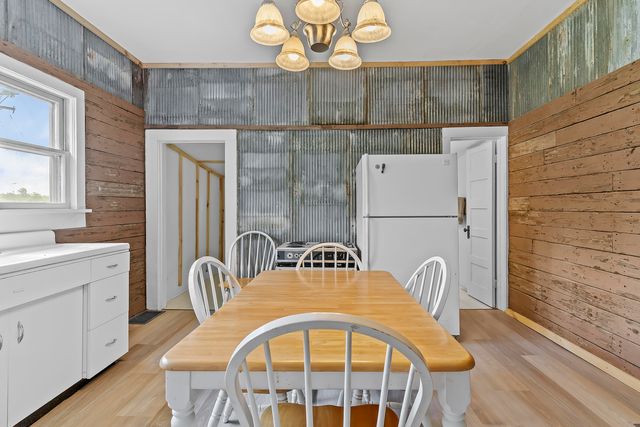 419 E New Melville Road, Willard, MO 65781