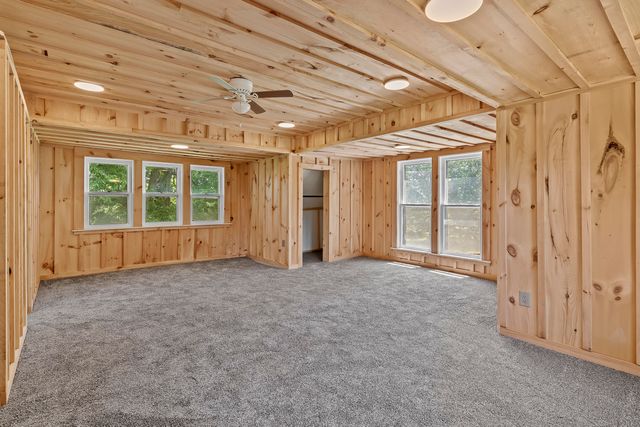 419 E New Melville Road, Willard, MO 65781