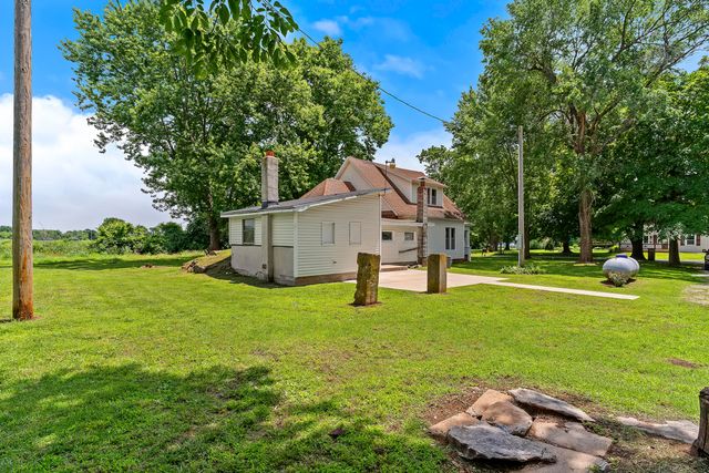 419 E New Melville Road, Willard, MO 65781