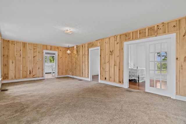419 E New Melville Road, Willard, MO 65781