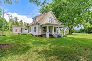 419 E New Melville Road, Willard, MO 65781