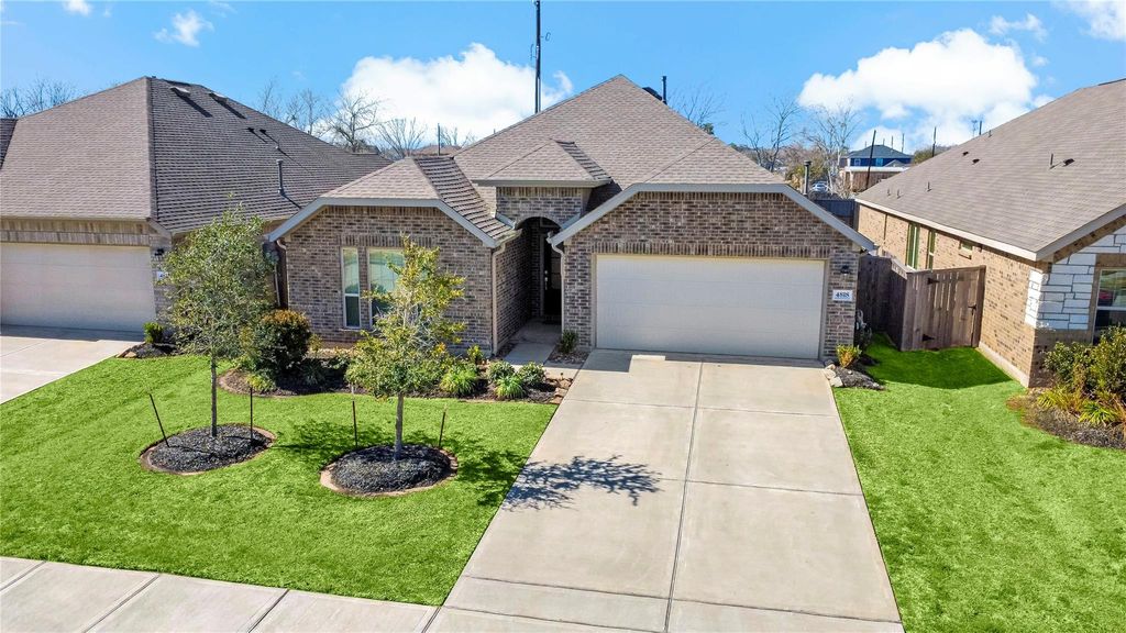 4818 Penton Meadow Lane, Rosharon, TX 77583