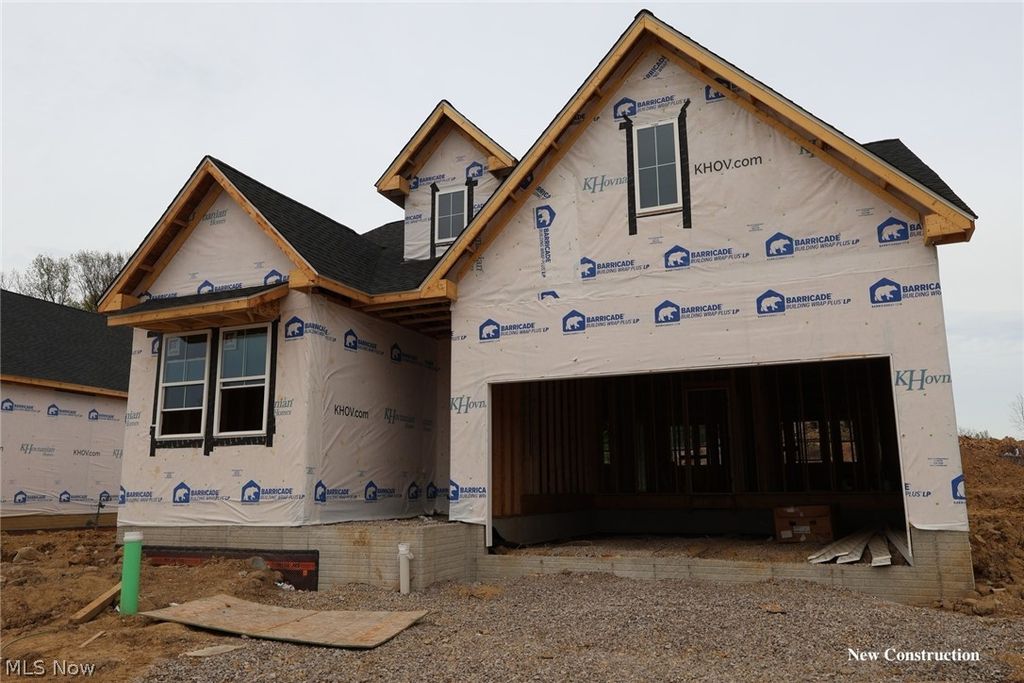 2435 Merriment Drive, Amherst, OH 44001