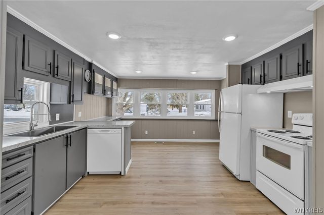 77 Lakewood Village Drive, Shelby, NY 14103