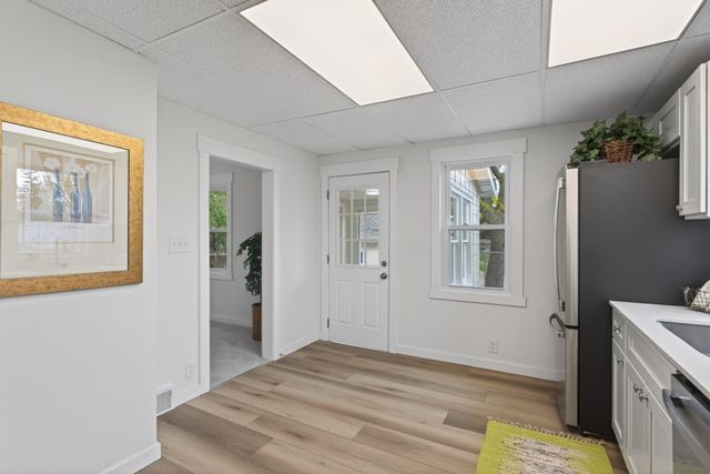 1806 Sherwood Avenue, Saint Paul, MN 55119
