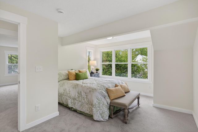 1806 Sherwood Avenue, Saint Paul, MN 55119