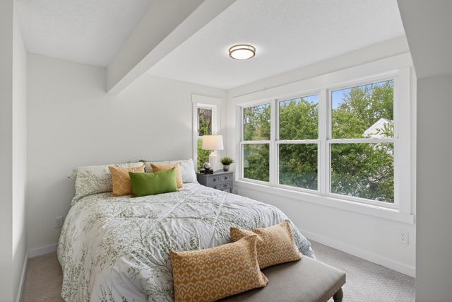 1806 Sherwood Avenue, Saint Paul, MN 55119