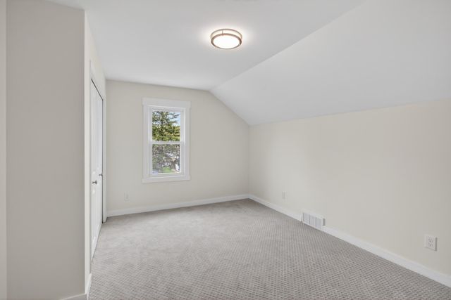 1806 Sherwood Avenue, Saint Paul, MN 55119