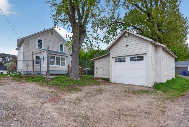 1806 Sherwood Avenue, Saint Paul, MN 55119