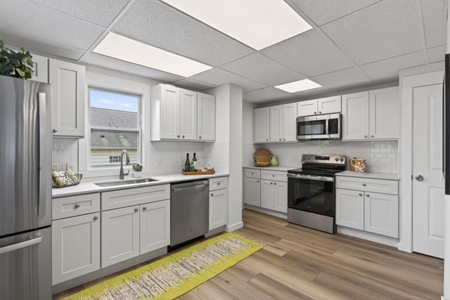 1806 Sherwood Avenue, Saint Paul, MN 55119