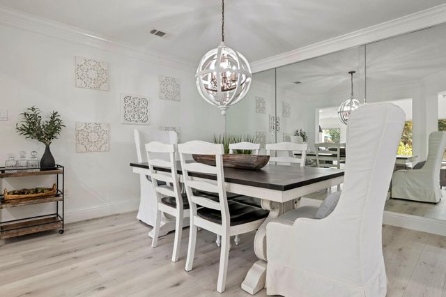 9822 Crestwater Circle, Magnolia, TX 77354