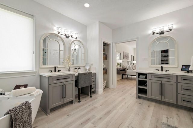 9822 Crestwater Circle, Magnolia, TX 77354