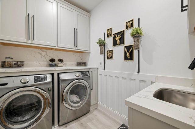 9822 Crestwater Circle, Magnolia, TX 77354