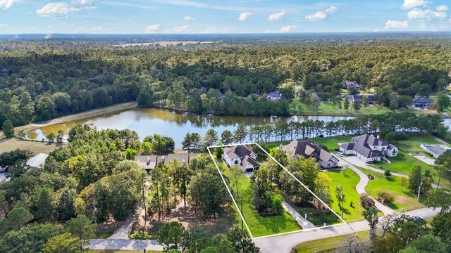 9822 Crestwater Circle, Magnolia, TX 77354