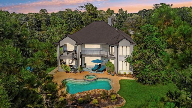 9822 Crestwater Circle, Magnolia, TX 77354