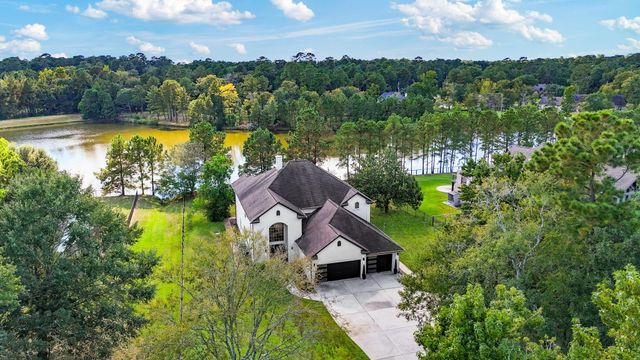 9822 Crestwater Circle, Magnolia, TX 77354