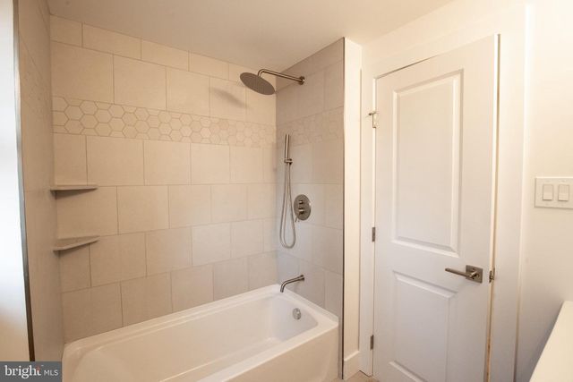 321 IRIS RD, Cherry Hill, NJ 08003