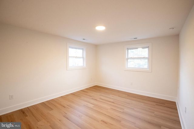 321 IRIS RD, Cherry Hill, NJ 08003