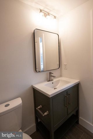 321 IRIS RD, Cherry Hill, NJ 08003