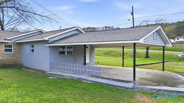 3513 Hideaway Drive, Guntersville, AL 35976