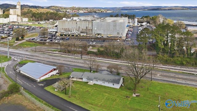 3513 Hideaway Drive, Guntersville, AL 35976