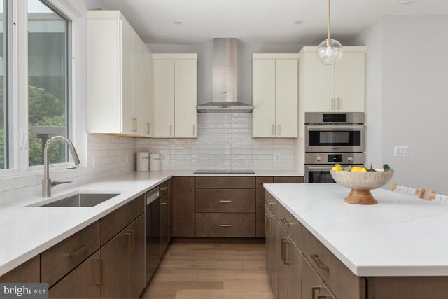 7435 NIGH RD, Falls Church, VA 22043