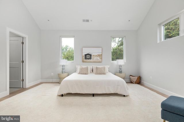 7435 NIGH RD, Falls Church, VA 22043