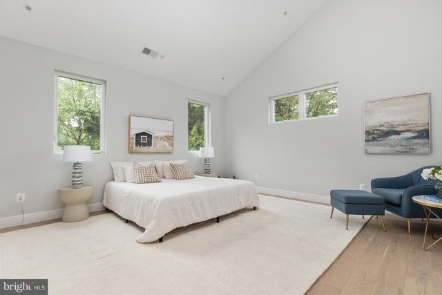 7435 NIGH RD, Falls Church, VA 22043