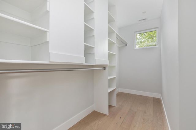 7435 NIGH RD, Falls Church, VA 22043