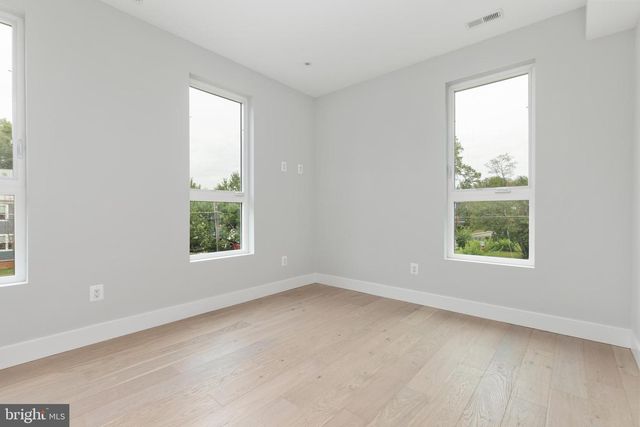 7435 NIGH RD, Falls Church, VA 22043