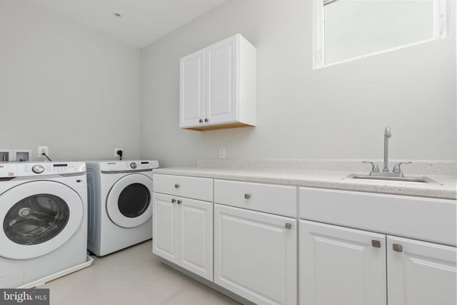 7435 NIGH RD, Falls Church, VA 22043