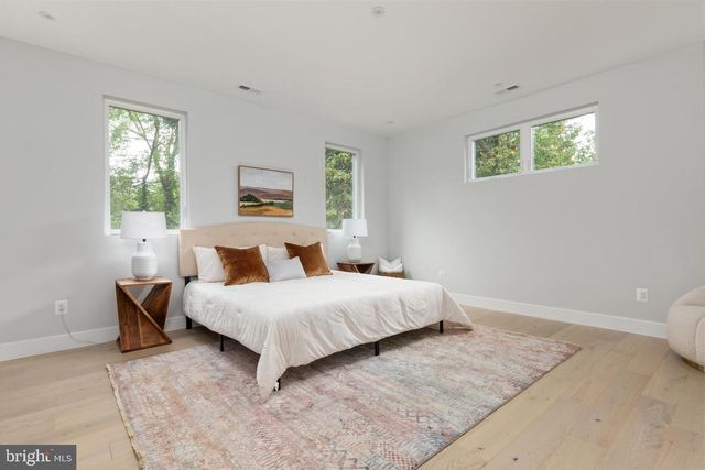 7435 NIGH RD, Falls Church, VA 22043