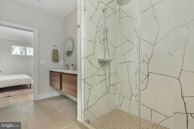 7435 NIGH RD, Falls Church, VA 22043