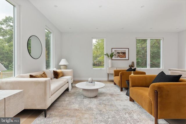 7435 NIGH RD, Falls Church, VA 22043