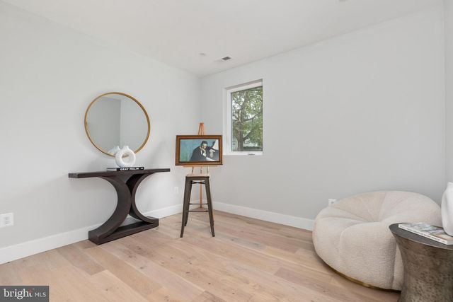 7435 NIGH RD, Falls Church, VA 22043