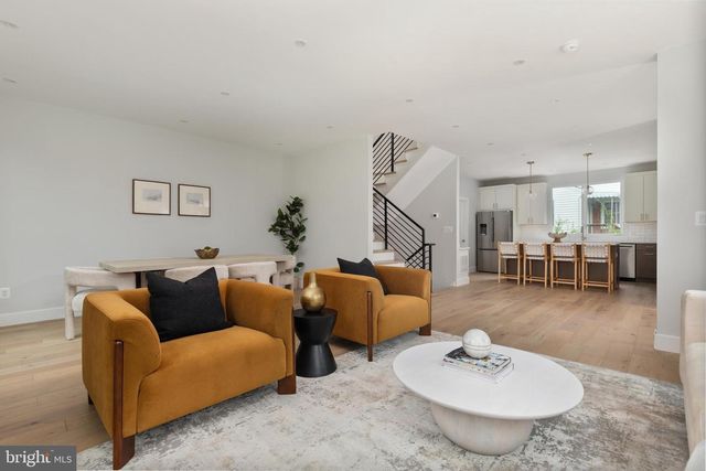 7435 NIGH RD, Falls Church, VA 22043