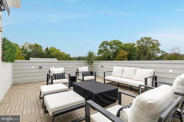 7435 NIGH RD, Falls Church, VA 22043