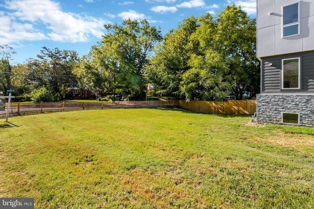 7435 NIGH RD, Falls Church, VA 22043